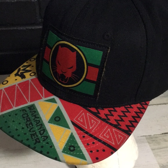 Marvel Wacanda Black Panther multi-colored w/black adjustable back ball cap - Picture 3 of 8